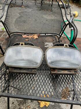 Am-18611147 Am Autoparts 1998 Ford Ranger Pair Of Fog Light