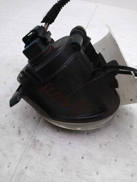 476085 Audi Used Driving Light Fits 2016 Q5 Fog-driving Bumper Mounted Grade B