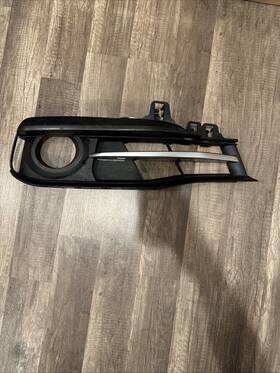 Clx-m0-444-2513r-ud-cl360a56 Bmw 2017 330i Fog Light Trim Rh Passenger Side 51 11 7 396 888
