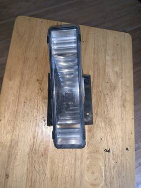 16520629 Cadillac 1992-2002 Eldorado Fog Light Front Left Driver Side Oem