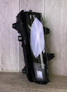 84731998 Cadillac # 2020-2021-2022-2023-2024 Xt6 Rh Oassnger Side Drl Led Oem