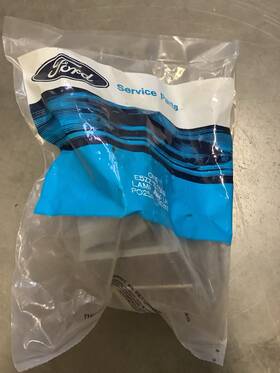 E5zz-13201-b Daniel Carpenter Reproductions 1984-1986 Ford Mustang Oem Svo Inner Parking Light - Driver Side Lh