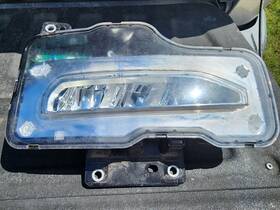 Lht00715 Diy Solutions Fog Light Fits 2016 Gmc Sierra 1500