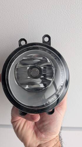 Ty877-b000l Eagle Eyes Left Driver Side Fog Light Lexus Or Toyota