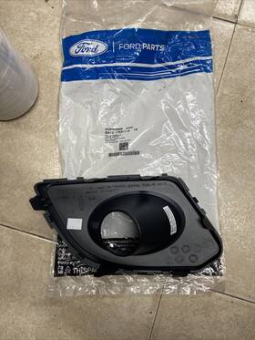 Ba1z-17e811a-a Ford Ba1z-17e811-a 11-15 Lincoln Mkx Left Driver Fog Light Lamp Bumper Bezel Oem