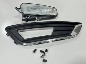 F1eb-15a298-dcw Ford 2015 - 2018 Focus Front Rh Fog Light With Cover Passenger