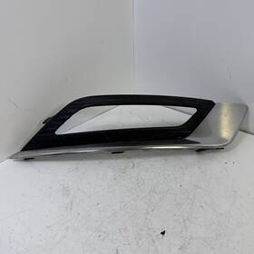 Hs73-19952-bd Ford 2016-2018 Fusion Right Fog Light Bezel Oem