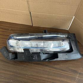 Pjr3b13200ae Ford 18-23 Mustang Led Bumper Fog Lights Right Oem