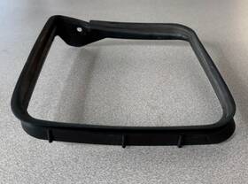 25740857 Gm 03-07 Cadillac Cts Front Left Side Fog Light Seal Used Oem