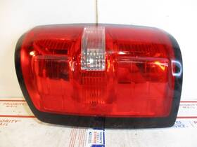 20933728 Gmc 2017 Sierra L Left Rear Driver Side Taillight Park Lamp Marker Lens Brake