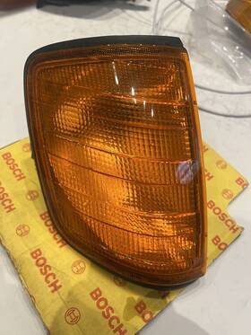 42704r6 Hella 42704 W124 Right Side Turn Signal 42704r6 Hella 42704 W124 Right Side Turn Signal