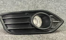 71175-t7a-j100 Honda 19-21 Hr-v Front Left Driver Fog Light Lamp With Bezel Cover
