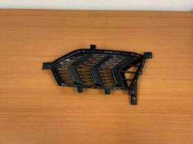 86562-1b000-nc5 Hyundai 2022-2023 Elantra Bumper Fog Light Blank Cover 865621b000nc5 New Oem
