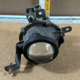 922022d500 Hyundai 2004-2006 Elantra Sedan Front Right Passenger Side Fog Light Oem
