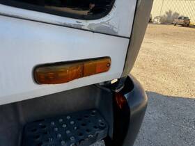 116.frtt02 Isuzu 2002 Ftr Oem Front Right Lamp Orange Side Marker