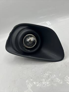 116-01346 Jeep 300 2011 - 2017 Compass Front Bumper Left Fog Light Lamp With Bezel Cover Oem