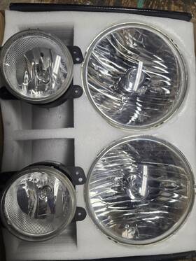 55078148ac Jeep Wrangler Oem Headlights And Fog Lights. Fits Jk/jku 2007-2018