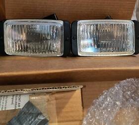 R1062-510 Keystone 1988-1998 Chevy/ 92-99 Suburban Fog Lights