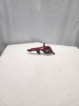 92406-p2000 Kia #8804. 2021 2022 Sorento Passenger Rh Rear Reflector Oem