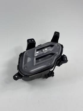 F2592000 Kia 2021-2024 Sorento Fog Light Right Passenger Side Oem Genuine
