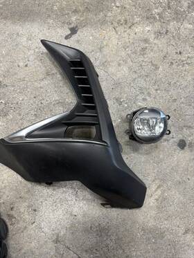 53142-78110 Lexus 2018-2021 Nx300/nx300h Fog Light And Bezel Driver Side Oem