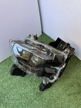 81390-60140 Lexus 2022-2024 Lx600 Driver Side Fog Lamp Left 8139060140 Oem