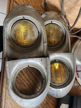 5eh-8207-a Lincoln Pair 1946 1947 1948 Continental Zephyr Fog Light Assembly With Extra Bezel