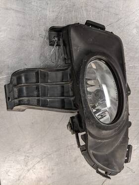 116-59858l Mazda Left Fog Lamp Assembly For 04-06 3 2.3