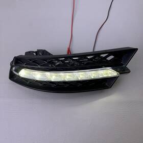 218-885-16-23 Mercedes-benz 12-14 Cls550 W218 Right Passenger Side Led Drl Fog Light Lamp Trim Oem