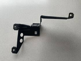 A1638853314 Mercedes-benz 1998-2003 Ml320 Left Front Foglight Bracket Oem