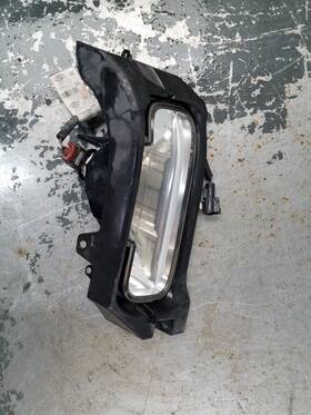 8w33-15a254-aa Mercury 2007 Grand Marquis / Crown Vic Victoria Right Fog Driving Light #9684 H5