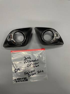 8321a385 Mitsubishi 2011 -12 Outlander Sport/rvr Fog Light Covers - Left And Right Oem