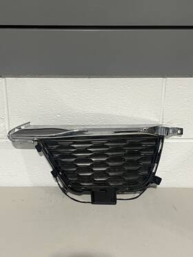 68472201ab Mopar 22-24 Grand Cherokee Fog Lamp Light Bezel Left Driver Genuine 68472201ab Mopar 22-24 Grand Cherokee Fog Lamp Light Bezel Left Driver Genuine
