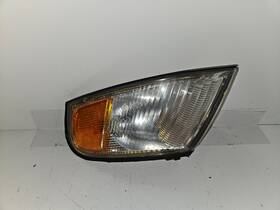116-58673 Nissan 1998-1999 Altima Front Left Side Corner Lamp Parking Light Oem