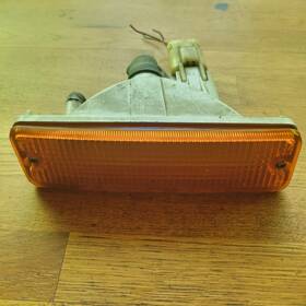 26120-01p00 Nissan 1984-1987 300zx Park Turn Lamp Right Front Passenger Light