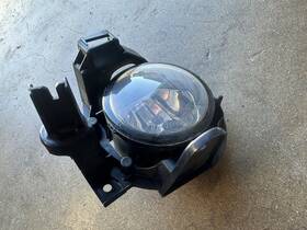 26150-3nb0a Nissan 261503nb1a 2011 - 2017 Leaf Front Right Side Halogen Fog Light Lamp Oem