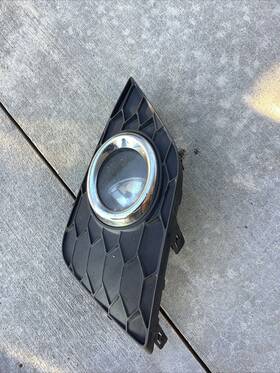 622564af0a Nissan 622574af0a 2015-2019 Sentra Foglight Lamp With Cover Bezel Right Rh Oem