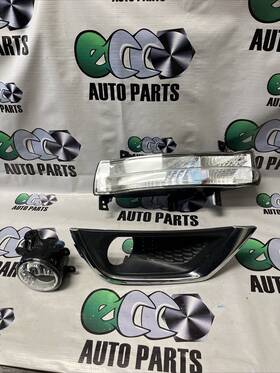 4010170341ab Oem 2017-2021 Jeep Compass Limited Front Right Foglamp With Cover And Turnsignal