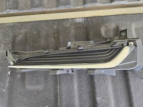 52040-0e150 Oem 2020 2021 2022 Lexus Rx350 Left Fog Lamp Cover Bezel