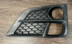 71102-thr-a0 Oem 2018-2020 Honda Odyssey Front Passenger Side Foglight Cover
