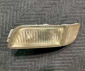 8122050020 Oem 98-00 Lexus Ls400 Xf20 Front Left Driver Bumper Fog Light Lamp