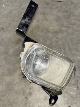 9190039 Oem 1997-1999 Volvo V70 V-70 Right Side Front Fog Lamp See Notes