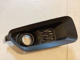 Fc00aam67475 Oem Chrysler / Dodge Fog Light Bezel Cover Right/passenger #fc00aam67475