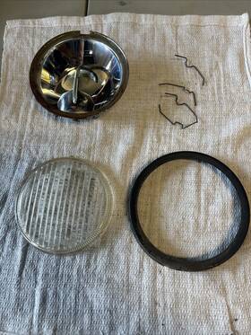 914-631-134-11 Porsche Used 914-4 And 6 1970-74 Fog Light Assemblie Original Parts
