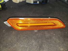 971945062b Porsche 17 18 19 20 Panamera Right Front Lamp Side Marker Without Sport Design Pkg