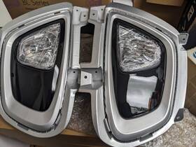 Kts300750ne Seblaff 2016-2018 Kia Sorento Driver Passenger Pair Front Fog Lights With Bulbs And Bezel