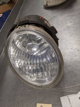 116-50273r Subaru Right Fog Lamp Assembly From 2007 Legacy 2.5