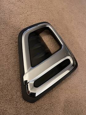C170100010 Subaru 2019-2023 Forester Rh Led Fog Light Bezel Chrome Genuine Oem