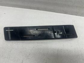 131101003126-00-b Tesla T40905 12-19 Model S Front Bumper Fog Light Mount Bracket 13110100312600b