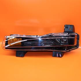 1563710-00-a Tesla Model S Plaid Fog Light Left 2021 2022 2023 3 Pin Led Oem